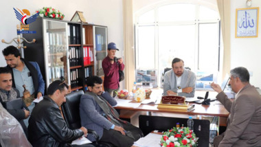 مناقشة تنفيذ مشاريع جديدة واستكمال مشاريع الوحدة التنفيذية في أمانة العاصمة