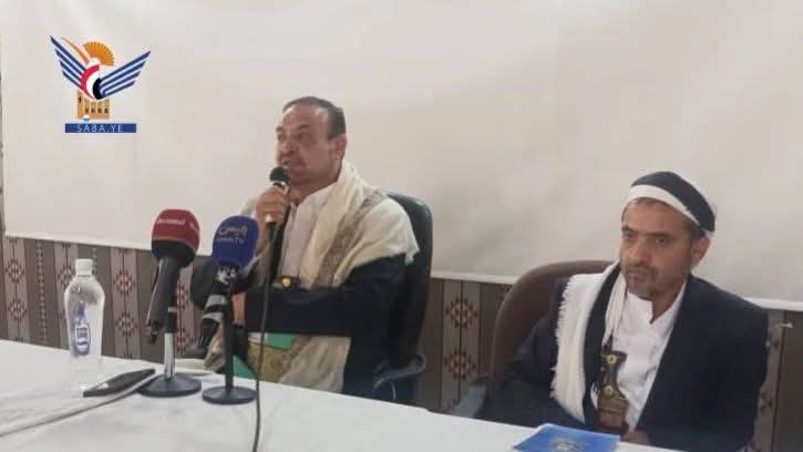 أمين العاصمة يتفقد مستوى الانضباط الوظيفي ويناقش خطط المراكز الصيفية